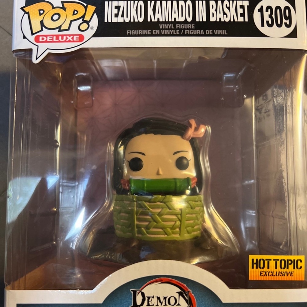 Funko Pop Deluxe Nezuko Kamado
